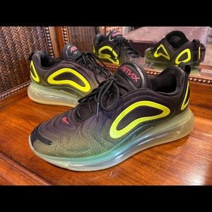 Nike Air Max 720 Neon
